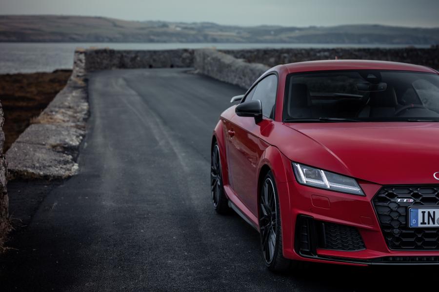 Детали экстерьера Audi TTS Coupe (8S) 2018 года  (WW) (фото 46 из 254)